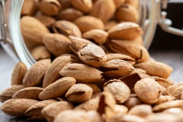 பாதாம் அதிகம் சாப்பிட்டால் என்ன நடக்கும் ?