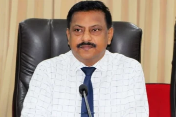 யாழில் அதிரடி காட்டிய அரசாங்க அதிபர் ; சுற்றிவளைப்பில் சிக்கியவர்களுக்கு நேர்ந்த நிலை