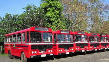 வாழ்க்கை சுமை அதிகரிப்பு வீதிக்கு இறங்கும் அரச ஊழியர்கள்