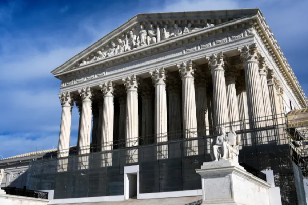 உலக நாடுகள் மீது ட்ரம்பின் வரி விதிப்பு குறித்து அமெரிக்க உச்ச நீதிமன்றின் அதிரடி தீர்ப்பு | Supreme Court Rules That Trump S Tariffs Are Wrong