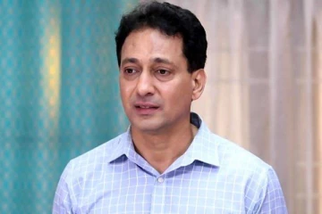 5 வயதிலேயே பெற்றோரை இழந்துட்டேன்... மன உருக்கத்துடன் பாக்கியலட்சுமி கோபி வெளியிட்ட வீடியோ!