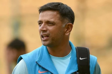 ராகுல் டிராவிட் உடல்நிலை மோசம் - 3வது ஒருநாள் போட்டியில் பயணிப்பாரா?