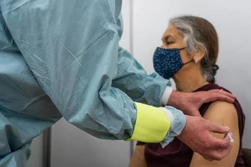 பூஸ்டர் தடுப்பூசிக்கு தயாராகும் சுவிட்சர்லாந்து