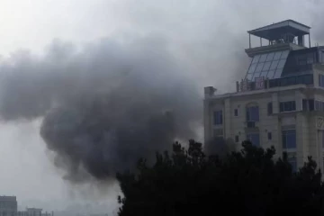 சீன ஹோட்டல் மீது தாக்குதல்!