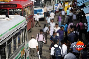 ආයේ මෙහෙම බස්වලට නගින්න බෑ