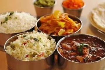 மன்னாரில் உணவு வாங்க வந்த முதியவருக்கு நேர்ந்த சோகம்