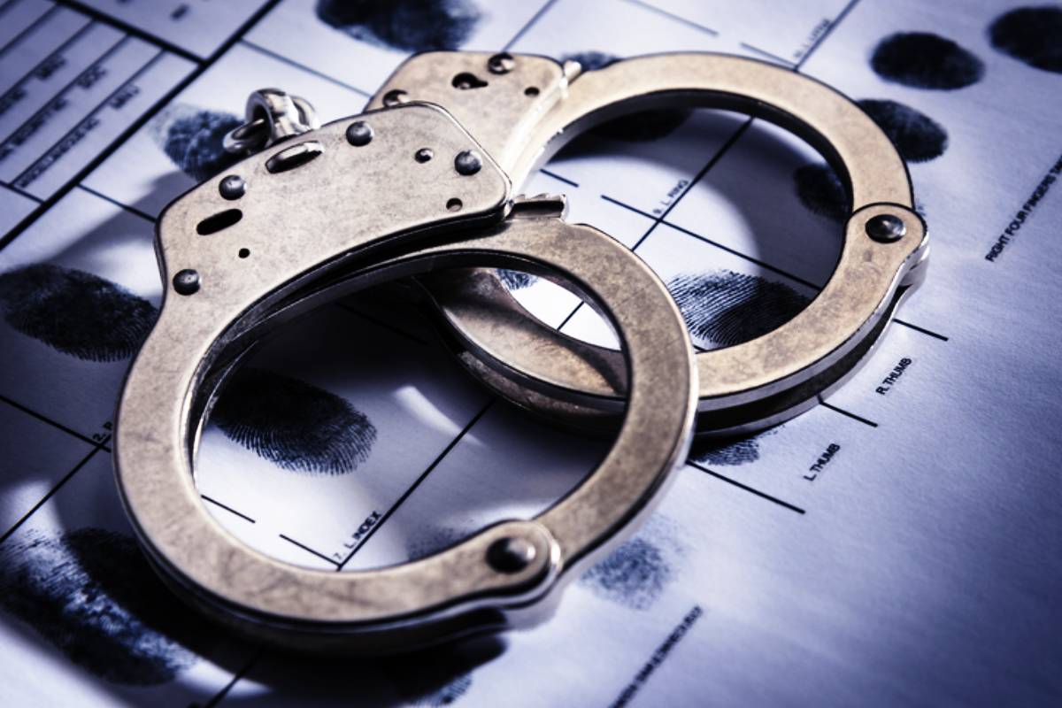 சட்டவிரோத மதுபானத்துடன் சந்தேக நபர் கைது | Man Arrested With Illicit Liquor In Kiribathgoda