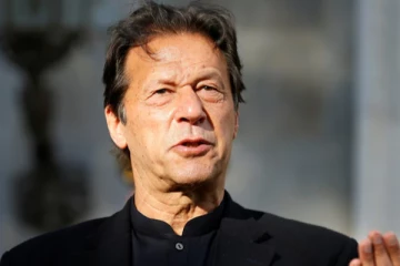 பாகிஸ்தானில் முடிவுக்கு வந்தது இம்ரான் கான் ஆட்சி - நம்பிக்கையில்லா தீர்மானத்தில் தோல்வி