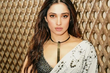 தமன்னா சேலையில் அழகிய ஸ்டில்கள்