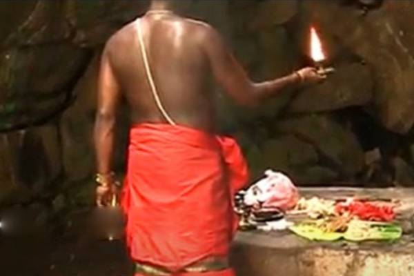 ஆதிலிங்கேஸ்வரர் ஆலயத்திற்கு நீண்ட நாட்களுக்கு பிறகு வழிபாடுகள் ஆரம்பம்! | Adilingeswarar Temple Worships Begin Long Days