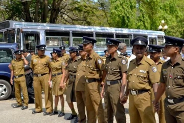 பெண்ணொருவரின் அடாவடித்தனத்தால் ஏற்பட்ட பரபரப்பு