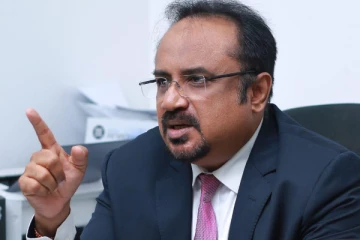 தமிழ்த்தரப்பு ஒருமித்த நிலைப்பாட்டில் இல்லாவிட்டால் அதிகாரங்கள் பறிபோவதை தடுக்க முடியாது - சுரேந்திரன்