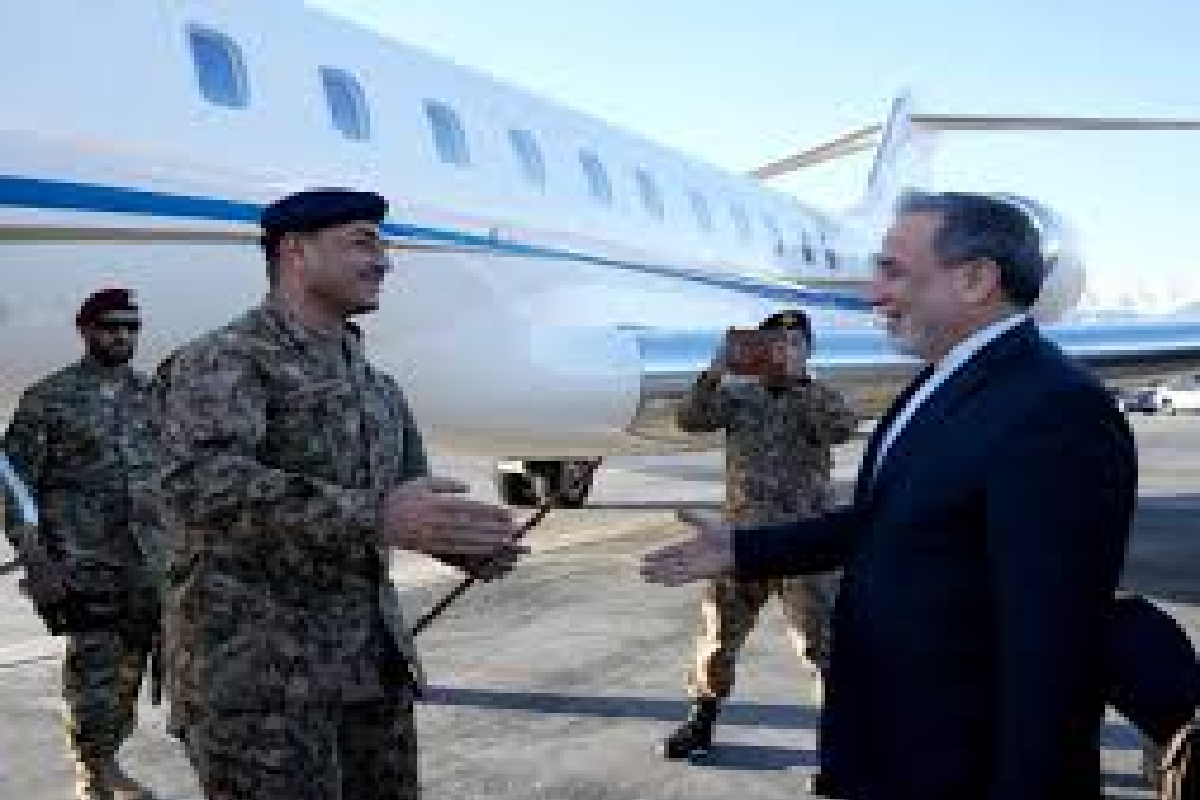 அமெரிக்காவின் புதிய செய்தியுடன் ஈரானில் தரையிறங்கிய பாகிஸ்தான் இராணுவத்தளபதி | Pakistan Army Chief Arrives In Tehran