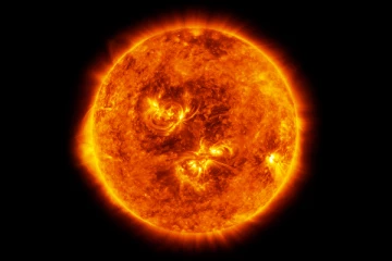 சூரியனில் மிகப்பெரிய ஓட்டை - அடுத்து நடக்கப்போகும் பேராபத்து : அச்சத்தில் உலக நாடுகள் ...