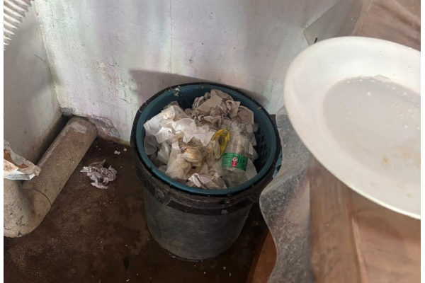 தமிழர் பகுதியில் உர பையில் கொத்து ரொட்டி; முற்றுகையிடப்பட்ட உணவகம் | Kothu Roti Fertilizer Bag Tamil Area