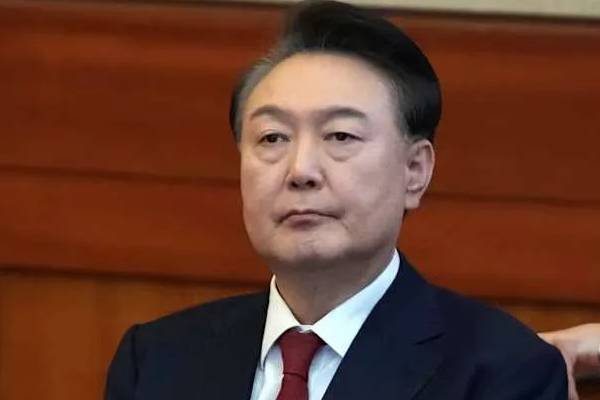 தென் கொரிய முன்னாள் ஜனாதிபதிக்கு 5 ஆண்டுகள் சிறை | Form Southkorean President Sentenced 5Years Prison