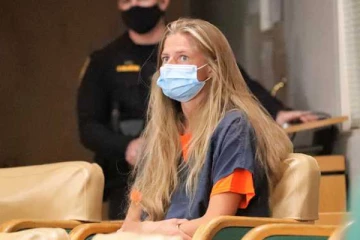 கனடாவிற்கு நடைப்பயணம் மேற்கொண்ட பெண்மீது பகீர் குற்றச்சாட்டு!