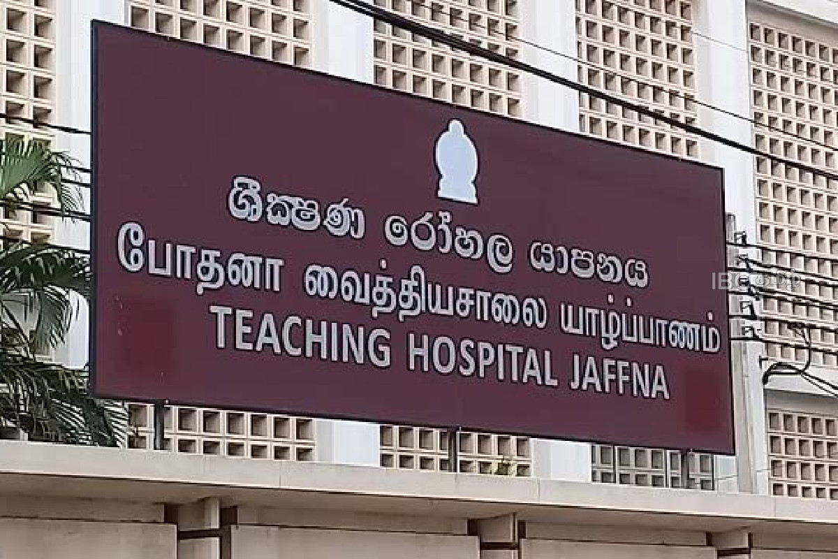 யாழில் அதிகரிக்கும் போக்குவரத்து நெரிசல் - நகரை மறுசீரமைக்க வலியுறுத்து | Increasing Traffic Congestion In Jaffna யாழில் அதிகரிக்கும் போக்குவரத்து நெரிசல் - நகரை மறுசீரமைக்க வலியுறுத்து | Increasing Traffic Congestion In Jaffna
