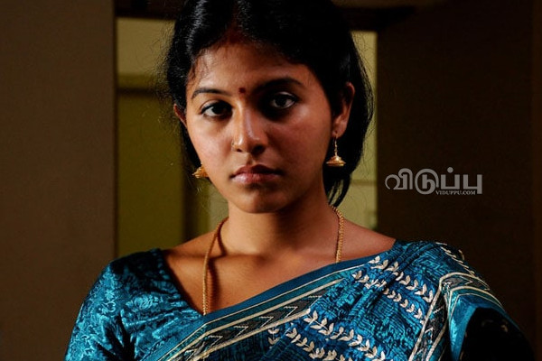 சித்தி கொடுமையால் சீரழிந்த நடிகை அஞ்சலி!! அதிர்ச்சி கொடுத்த பிரபல பத்திரிக்கையாளர்... | Shocking Information About Actress Anjali