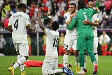 இறுதி வரை திக் திக்! இரண்டு கோல்கள் அடித்து மிரட்டிய வீரர்.. கத்தார் உலக கோப்பையில் ரசிகர்களுக்கு விருந்து