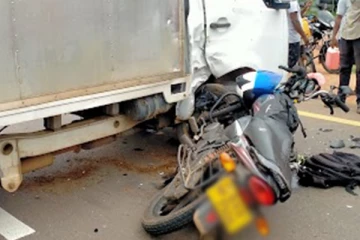 கிளிநொச்சியில் விபத்து: ஒருவர் படுகாயம்(Photos)