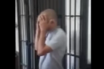 வாகனத்தில் பெண்ணுடன் வசமாக சிக்கிய பௌத்த பிக்கு (Video)