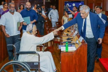 ரணிலைப் பார்த்து சம்பந்தன் கேட்ட கேள்வி - சபையில் நினைவுகூர்ந்த ஜனாதிபதி