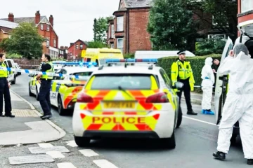 பிரித்தானியாவில் இரட்டை கொலை தாக்குதல்: இரண்டு பேர் கைது