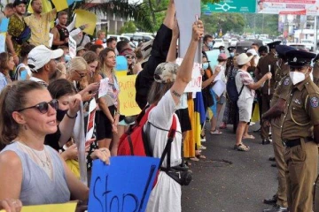 ரஷ்ய, உக்ரைன் சுற்றுலா பயணிகள் இடையே மோதலா?  உஷார் நிலையில்  பொலிஸார்