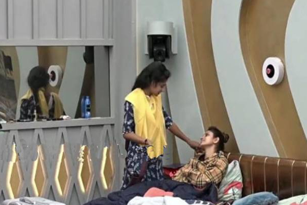 பிக் பாஸில் ஆயிஷாவுக்கு அசத்தலான அறிவுரையை வழங்கிய இலங்கை பெண் ஜனனி! | Bigg Boss Sri Lankan Girl Janany Motivate Ayesha