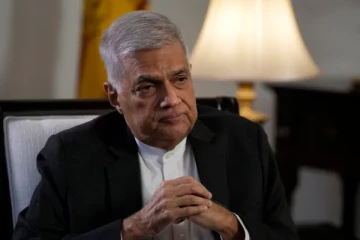 ஜனாதிபதியின் முகப்புத்தக பதிவுகள் தொடர்பில் வெளியான சர்ச்சை