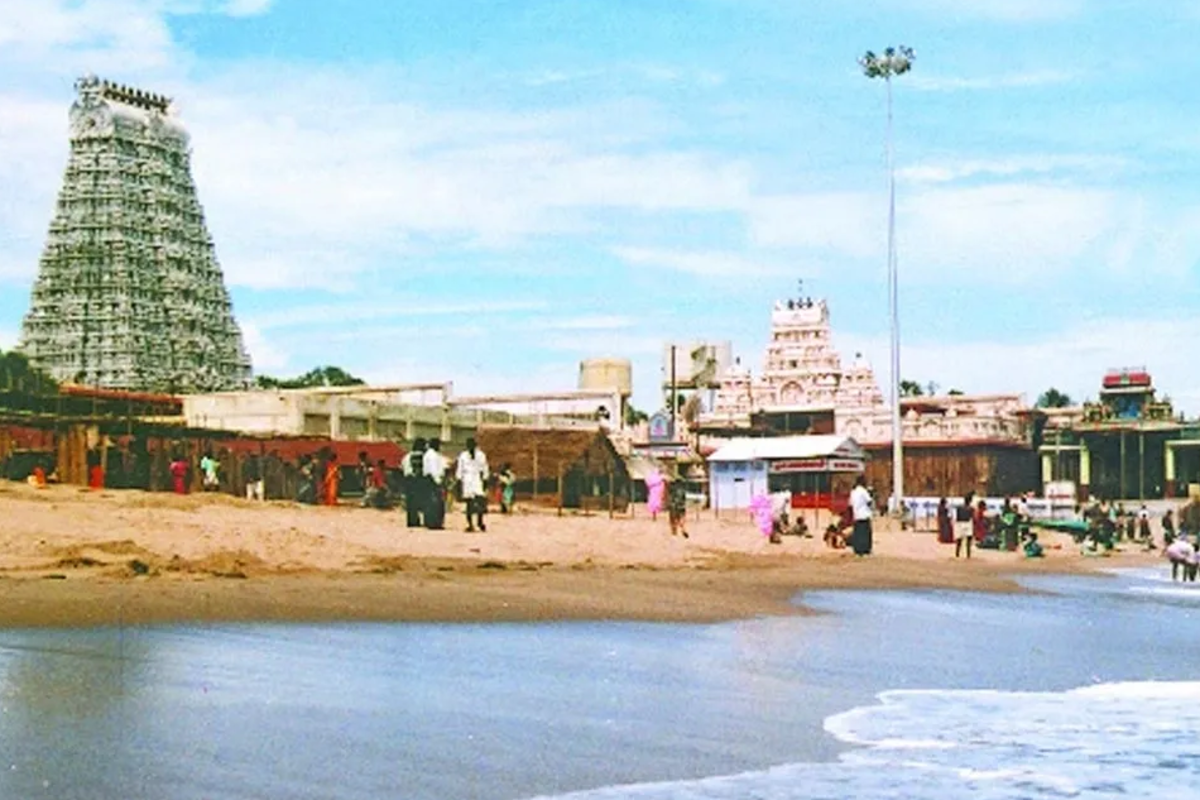 திருச்செந்தூரில் தவெக விஜய் பங்கேற்ற விஸ்வரூப தரிசனத்திற்கு பின்னால் இருக்கும் சிறப்புகள் | Reason Behind Vijay Atten Darshan In Tiruchendure