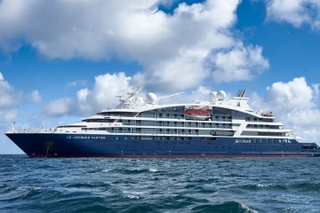 கொழும்பு துறைமுகத்தை வந்தடைந்த பிரான்ஸ் நாட்டு அதிசொகுசு கப்பல்