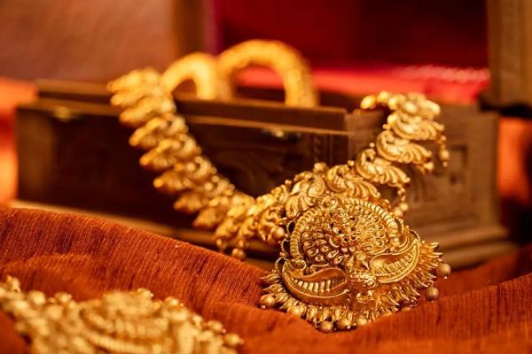இலங்கையில் மீண்டும் ஏறுமுகத்தில் தங்க விலை! | Shocking News For Gold Lovers