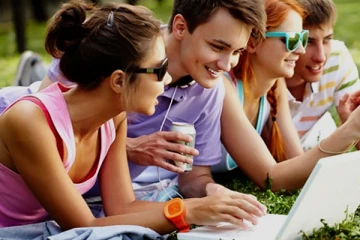 තරුණ තරුණියන් සමාජගත කිරිම සඳහා මසකට ඩොලර් 500ක දීමනාවක්..!