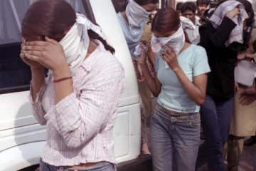 ප්‍රධාන නගරයක ලැගුම්හලක් වටලයි, සැකකරු විශ‍්‍රාමික පොලිස් නිලධාරියෙක්...