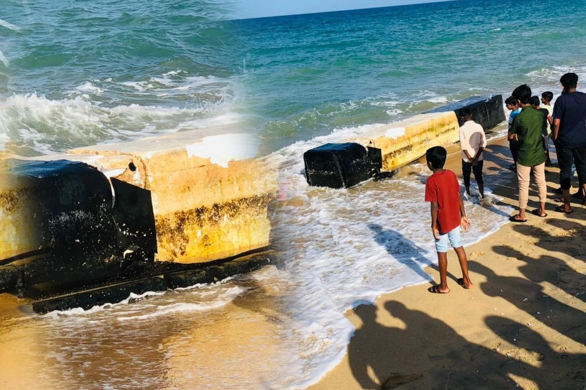 காத்தான்குடி கடற்கரையில் மர்ம பொருள்; காண குவியும் மக்கள் | Mysterious Object At Kattankudy Beach காத்தான்குடி கடற்கரையில் மர்ம பொருள்; காண குவியும் மக்கள் | Mysterious Object At Kattankudy Beach