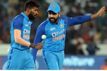 டீம்'ல இருக்காரு - ஆனாலும் ஹர்டிக்கை சைலண்டாக கழட்டிவிட ஸ்கெட்ச் போடும் ரோகித்!!