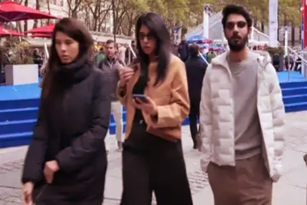 நியூயார்க்கில் அனிருத் உடன் ஜோடியாக சுற்றும் காவ்யா மாறன் - வைரலாகும் காணொளி | Kavya Maran And Anirudh Dating Video Leaked