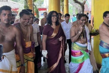 50 வருடத்தின் பின் மகா கும்பாபிசேகம் ; யாழ் பிரசித்திபெற்ற ஆலயத்தில் பிரதமர் ஹரிணி வழிபாடு!