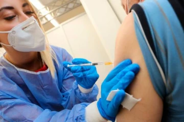 ஒன்றாரியோவில் பூஸ்டர் தடுப்பூசி தொடர்பில் வெளியான புதிய தகவல்!