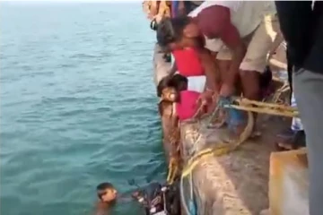 டிக் டாக் காணொளி எடுக்க முனைந்த இளைஞர்களுக்கு நேர்ந்த கதி(video)