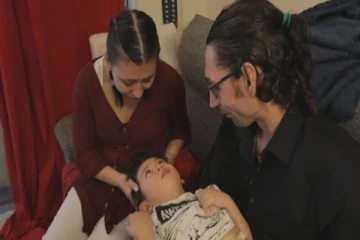 சாலையோரக் கடையில் சாலட் சாப்பிட்டதால் பார்வையும் பேச்சும் நடையும் இழந்த கனேடிய குழந்தை: ஒரு திடுக் செய்தி!