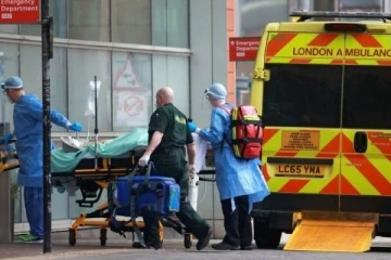 பிரித்தானியாவில் தொடர்ந்து அதிகரிக்கும் கொரோனா பாதிப்பு!