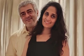 மனைவி ஷாலினியுடன் ரொமான்டிக் நடனம் ஆடிய அஜித்.. வெளிவந்த லேட்டஸ்ட் பார்ட்டி புகைப்படம்