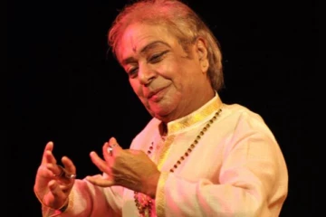 பிரபல நடனக் கலைஞர் உடல்நலக்குறைவால் காலமானார்