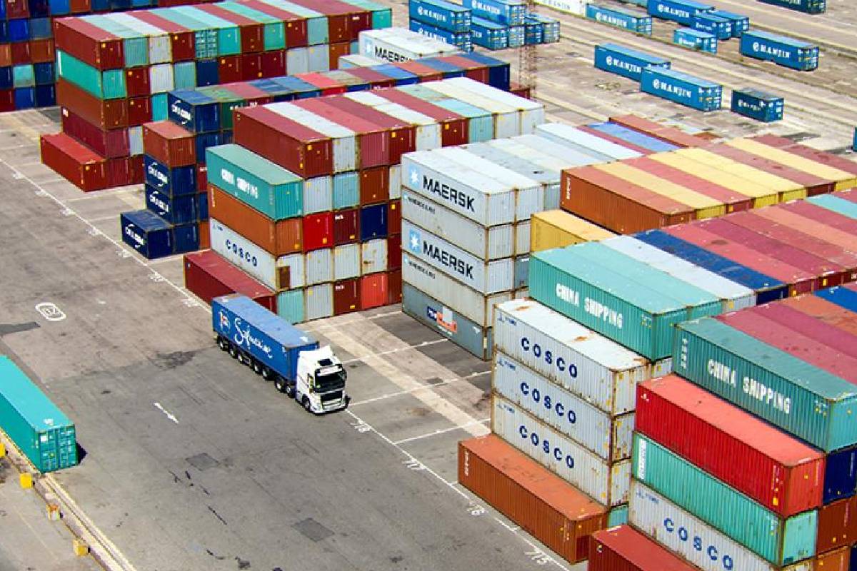 முதல் நாளிலேயே 140 மில்லியன் டொலரைத் தாண்டிய இங்கிலாந்திற்கான இந்தியாவின் ஏற்றுமதி | India Exports Uk 140 Million முதல் நாளிலேயே 140 மில்லியன் டொலரைத் தாண்டிய இங்கிலாந்திற்கான இந்தியாவின் ஏற்றுமதி | India Exports Uk 140 Million