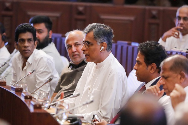 சிறையில் உள்ள முன்னாள் போராளிகளை விடுவியுங்கள் - சம்பிக்கவின் மனநிலையில் ஏற்பட்ட மாற்றம் | Release The Ex Militants In Jail