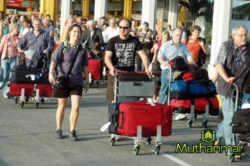 நாட்டிற்கு படையெடுத்த சுற்றுலா பயணிகள்!