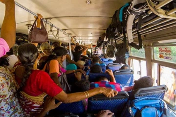 யாழ்ப்பாணம் சென்ற பேருந்தில் பொலிஸாருக்கு காத்திருந்த க்ஷாக்!